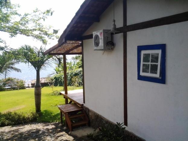 Villa Sol-Lua Bangalo Com Uso Exclusivo Da Piscina Ilhabela Habitación foto
